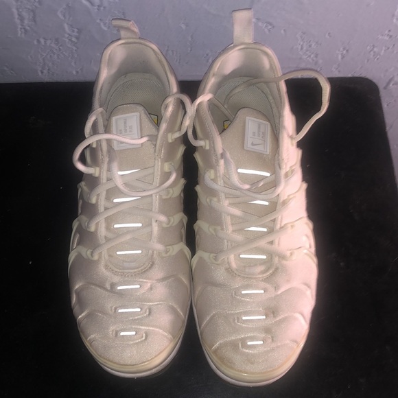 Size:8.5 Nike vapor max plus - Picture 4 of 4